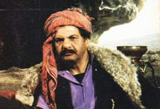 Erol taşın sağ kolusun..