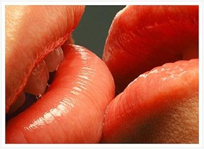 Seductive kiss