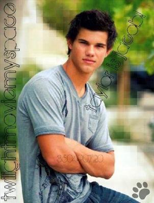 TAYLOR LAUTNER