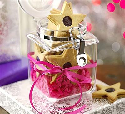 Festive Jammy Dodger TARDIS Detonator Buttons