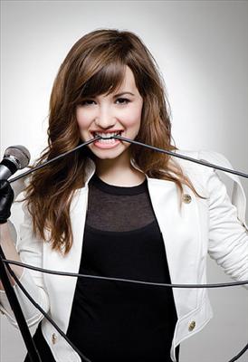 Demetria Devonne Lovato(demi lovato)