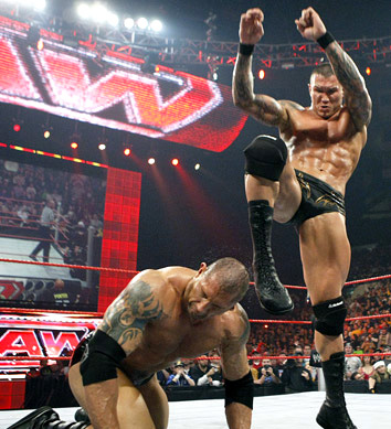 Randy Orton-PUNT KICK
