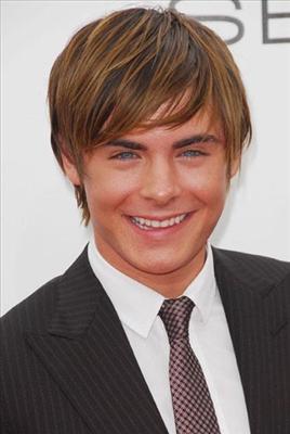 Zac EfroN