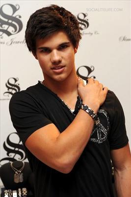 Taylor lautner