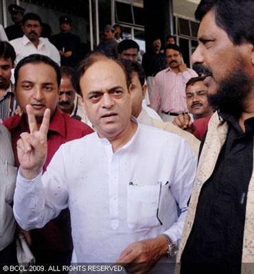 Abu Azmi
