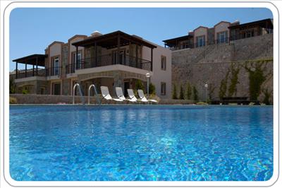Deniz kenarında bir villa