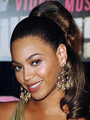 Tabii ki de BeYonCe...