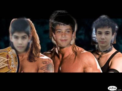 Triple Threat Match (3'lü Tehdit Maçı)