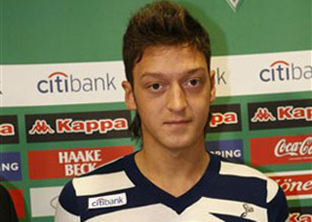 M.özil