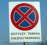 Parking, na terenie którego nie wolno parkować. Bo tak!